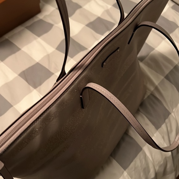 Light Purple Glitter Zippered Tote bag - Picture 3 of 3